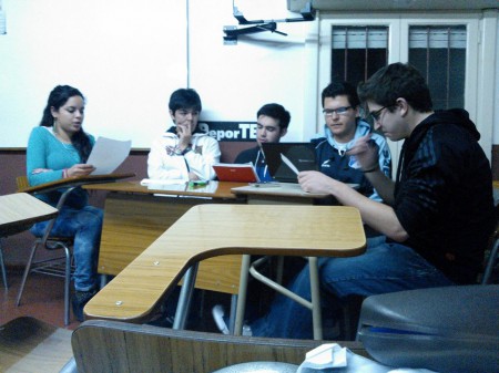 Programa de radio en Instiuto Superior DeporTEA